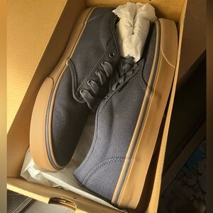 Vans Atwood men’s size 11